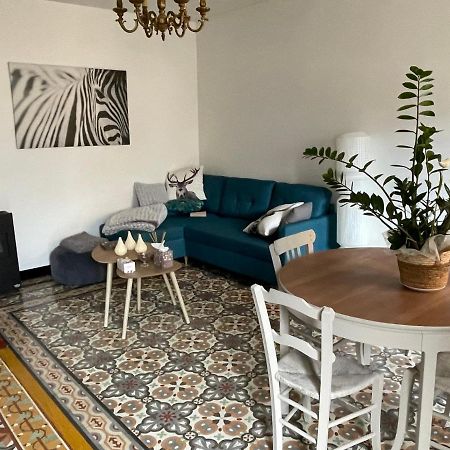 Fraissé-des-Corbières Chez Tatie Menie Bed & Breakfast エクステリア 写真