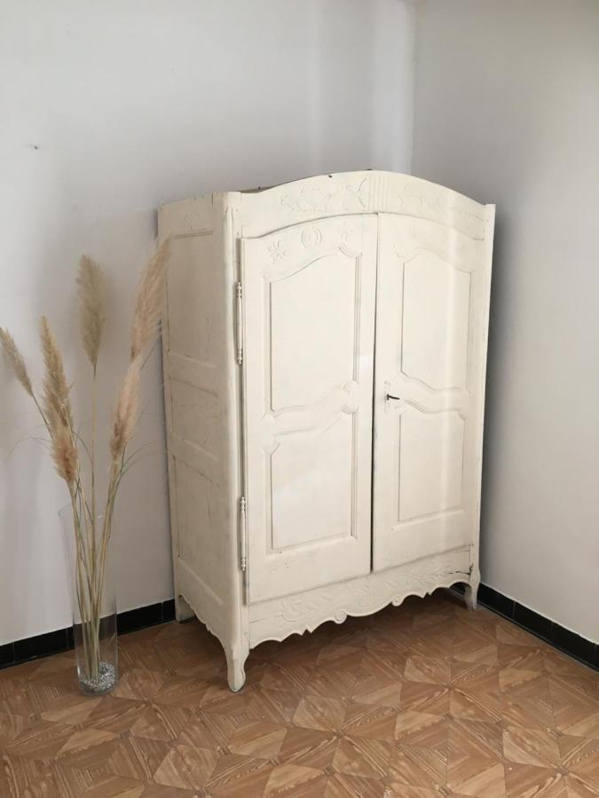 Fraissé-des-Corbières Chez Tatie Menie Bed & Breakfast エクステリア 写真