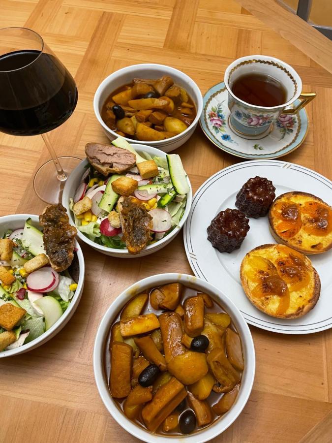 Fraissé-des-Corbières Chez Tatie Menie Bed & Breakfast エクステリア 写真